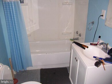 2419 E Eager St, Baltimore, MD 21205 - photo 6