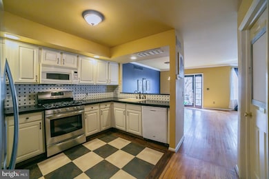 471 Berkshire Dr, Souderton, PA 18964 - photo 6