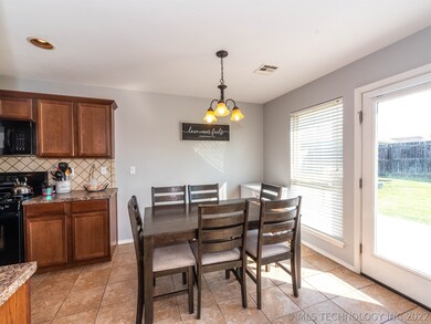 4313 N 33rd St, Broken Arrow, OK 74014 - photo 7