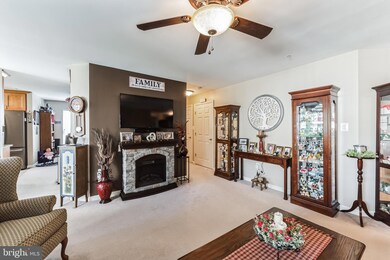 2501 Coleridge Dr unit 12C, Frederick, MD 21702 - photo 3