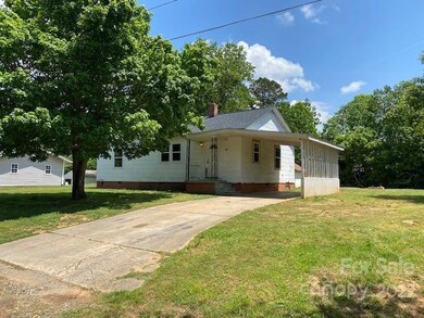 260 Skyuka Rd, Statesville, NC 28677 - photo 2