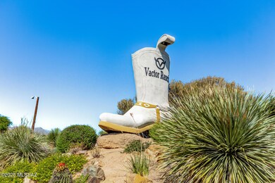 7392 E Vactor Ranch Trail, Tucson, AZ 85715 - photo 2