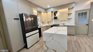 1011 Elnore Ave, Temple, PA 19560 - photo 2