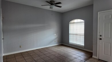 1401 E Gustavus St unit 24, Laredo, TX 78040 - photo 4