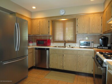 Kitchen (2)
