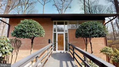 3321 Prince Charles Ct, Falls Church, VA 22044 - photo 3