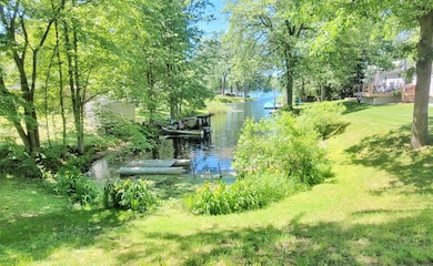 3131 N Apache Dr, White Cloud, MI 49349 - photo 4