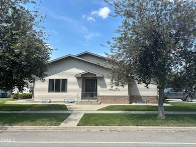 1801 15th Ave W, Williston, ND 58801 - photo 2