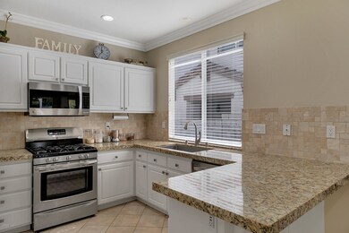 14 Kitchen 2