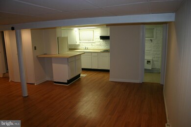 4611 Edmonston Rd unit B, Hyattsville, MD 20781 - photo 5