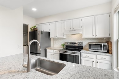 128 Lake Chateau Dr unit E4, Hermitage, TN 37076 - photo 7