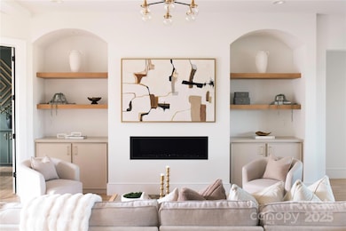 4041 Hiddenbrook Dr, Charlotte, NC 28205 - photo 3