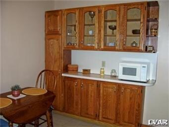 7413 Franks Dr, Bath, PA 18014 - photo 6