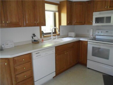 2815 Stenzel Ave, North Tonawanda, NY 14120 - photo 3