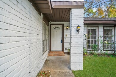 7802 White Fir Dr, Houston, TX 77088 - photo 5