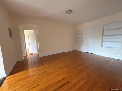 160 S Middle Neck Rd unit 3C, Great Neck, NY 11021 - photo 5