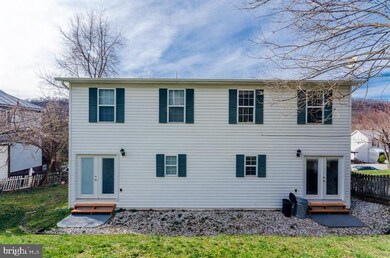 119 S Laurel Ave unit B, Berkeley Springs, WV 25411 - photo 2