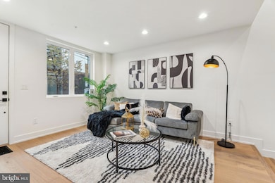 1106 N Bodine St, Philadelphia, PA 19123 - photo 2