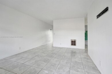 29 SW 8th Ave unit 1, Dania, FL 33004 - photo 5