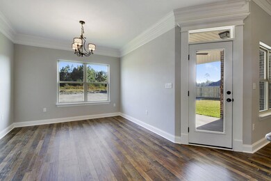 alton 1 dining area