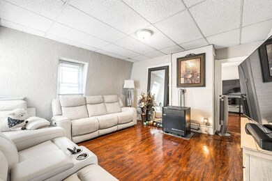 10 Greendale Ave, Worcester, MA 01606 - photo 4