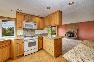 805 Spruce Place, Edmonds, WA 98020 - photo 7