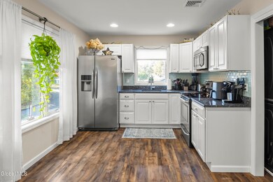 7 the Concourse, Niverville, NY 12130 - photo 5