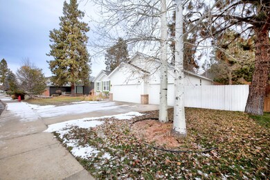 1072 SE Shadowood Dr-2