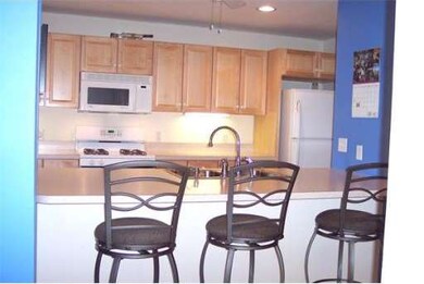 19 Broad St unit 301, Merrimac, MA 01860 - photo 4