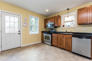 60 Club Dr, Cumberland, RI 02864 - photo 5