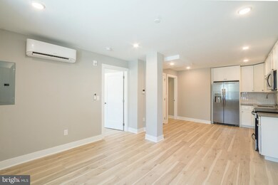 5230 Walnut St unit 1F, Philadelphia, PA 19139 - photo 3