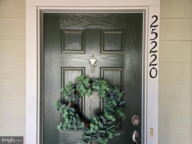 25220 Briargate Terrace, Chantilly, VA 20152 - photo 2