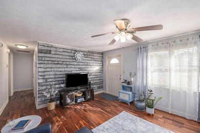 39025 Citadel Cir, Zephyrhills, FL 33542 - photo 4