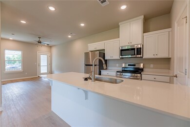 1705 SW Casuarina Dr unit 2, Bentonville, AR 72712 - photo 4