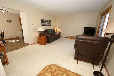 9722 Ballymore Dr, Fort Wayne, IN 46835 - photo 3