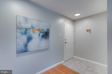 1629 Parkcrest Cir unit 301, Reston, VA 20190 - photo 7