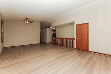 6933 Torrington Dr, Franklin, OH 45005 - photo 4