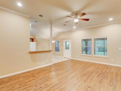 610 Madison St, Cleburne, TX 76033 - photo 6