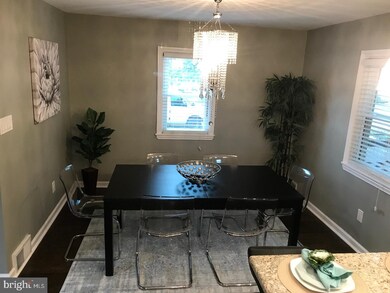 239 Fernwood Ave, Folsom, PA 19033 - photo 6