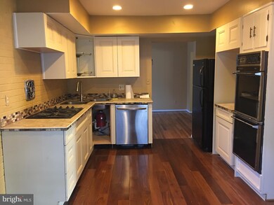 7403 Newburg Dr, Lanham, MD 20706 - photo 3