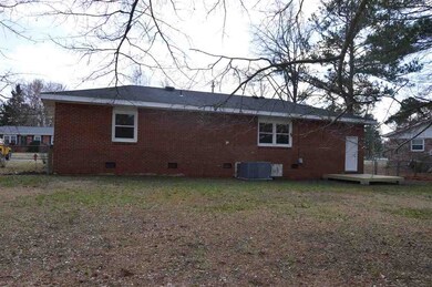 315 Cardinal Rd, Jacksonville, NC 28546 - photo 3