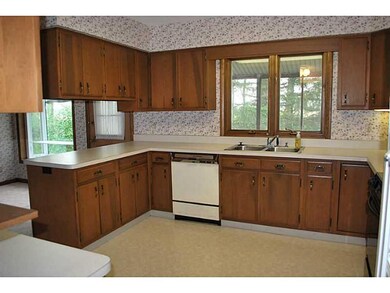 Kitchen. Spacious kitchen.