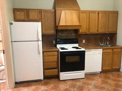 324 Lavoisier St, Gretna, LA 70053 - photo 5