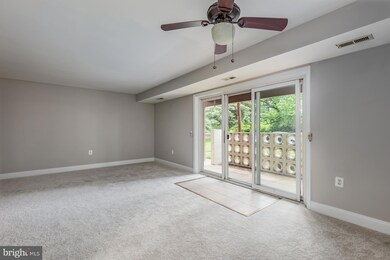 214 Park Terrace Ct SE unit 80, Vienna, VA 22180 - photo 3