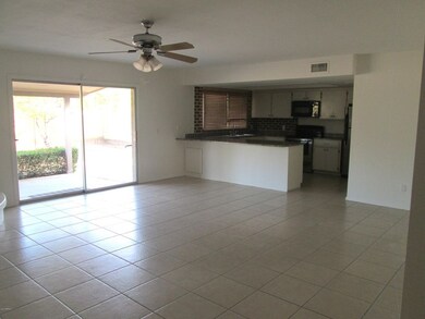 Family Room, Neutral Tile Flooring