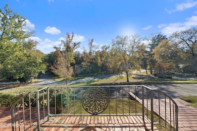 620 Rosa Taylor Dr-2-10