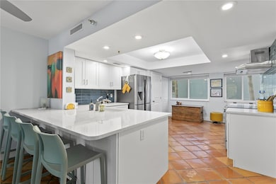 One Laurel Place Condominiums unit 212, Tampa, FL 33602 - photo 5