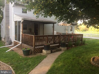 61 Meadow Dr, Schuylkill Haven, PA 17972 - photo 2