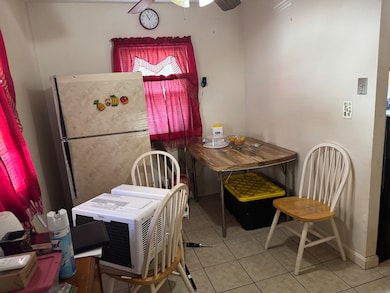 209 Mcgrath Ct, Stratford, CT 06615 - photo 5