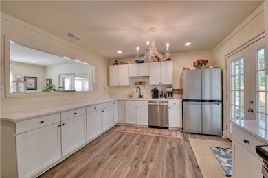 1015 Elbert St, Darien, GA 31305 - photo 4